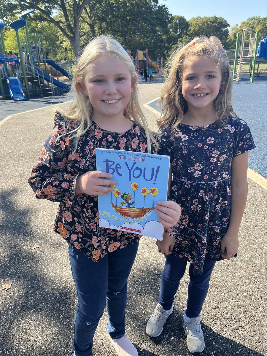 mpdpjgj's tweet photo. We love ending the week reading with our 2nd buddies! 💜💛@MissBohnaker #SuccessAtCRES #IslipRising #ReadersMakeLeaders https://t.co/IcA11ODIsS