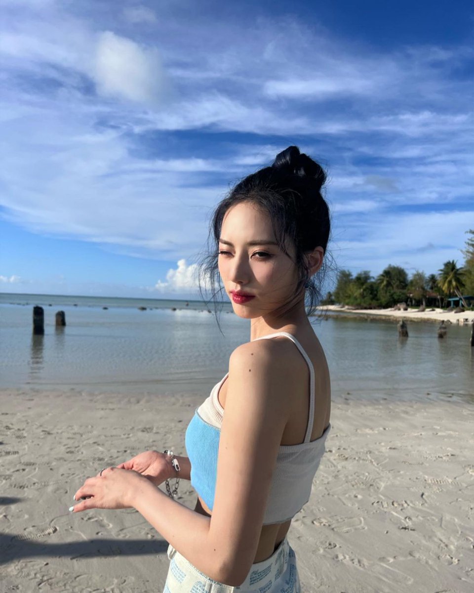 ㅤ
ㅤㅤㅤㅤㅤㅤㅤ⠀ ꗃ⠀﹕⠀20:27 ㅤ𝖺̲𝗋̲𝗍̲ ㅤ♥︎.
ㅤㅤㅤㅤㅤ