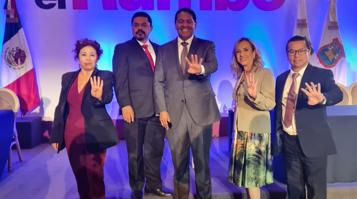 CarmenMPalma_Mx's tweet photo. Primer informe de un gobierno de simulación y sin políticas incluyentes para los grupos minoritarios y mayormente invisibilizados en el municipio de Puebla.
#SinResultadosySinRumbo #EstamosCorrigiendoElRumbo #NadaQueInformar https://t.co/KPwx0h9uM7