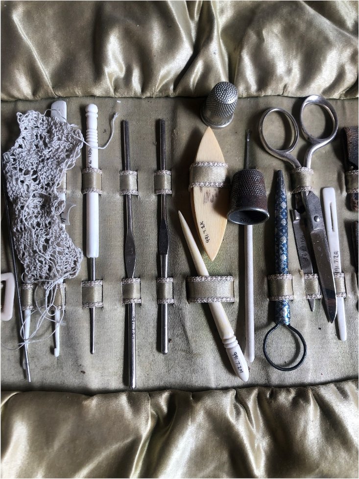 Online exhibitions, archives, podcasts, edited collections, community outreach projects: VSAWC 2023 welcomes proposals for papers and panels that explore the things WE make as researchers and teachers. Come join us; May 5-6 in Winnipeg. vsawc.org/events/