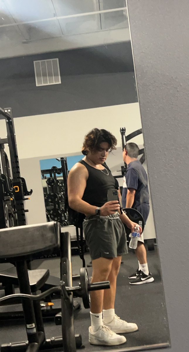 swavizze's tweet image. #UTSA #UTSA23 #UTSAfirstgen

Alejo, love UTSA football, running, I work on cars, looking for frat bros/sisters without the actual frat &amp;amp; misogyny, homophobia, racism Let’s go drink! 

Major: Construction Sci. &amp;amp; Mgmt &amp;amp; Psych

Minor: Bus. Admin

Class: Junior 2023

Quote RT🫡