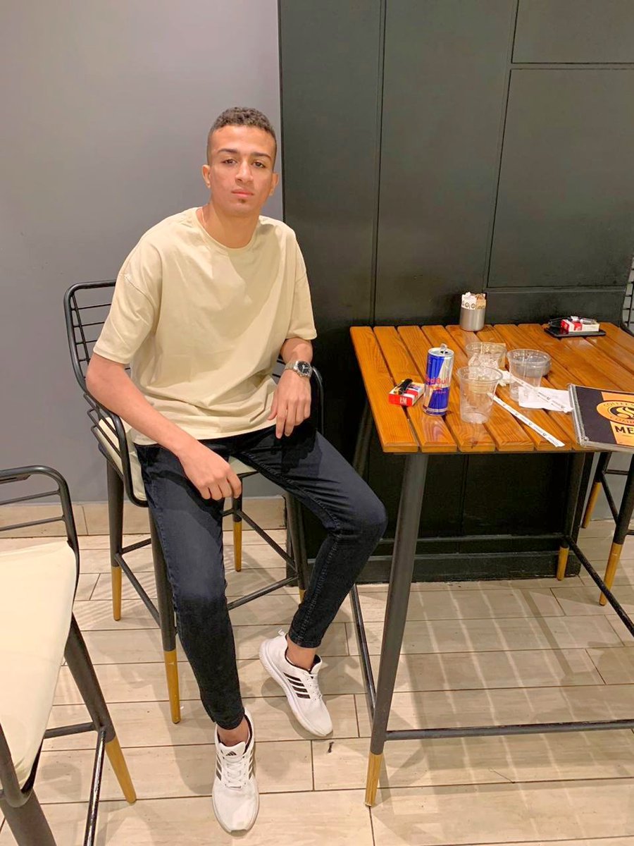 الشغل سحله بس الاجازه احله 🌪️🖤