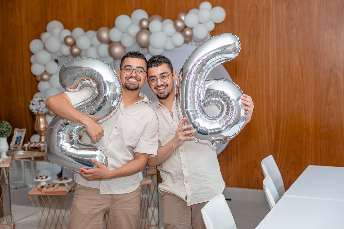 danclaudinob's tweet photo. Fazer 26 anos ao seu lado é o meu maior presente da vida! ✨ https://t.co/40aiYm2ItY
