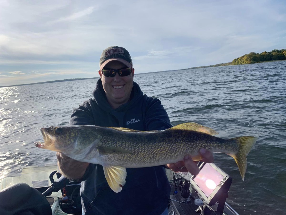 CustomJigsSpins's tweet photo. It was an amazing fall fishing weekend! What's your favorite fall fishing destination? ๐ Share it! Comment down below ๐
๐ท All American Fishing Guide
#fishing #fallfishing #fallfishingtrip #fishingdestination #fishingdestinations #fishingtips https://t.co/t0In9qnDE7