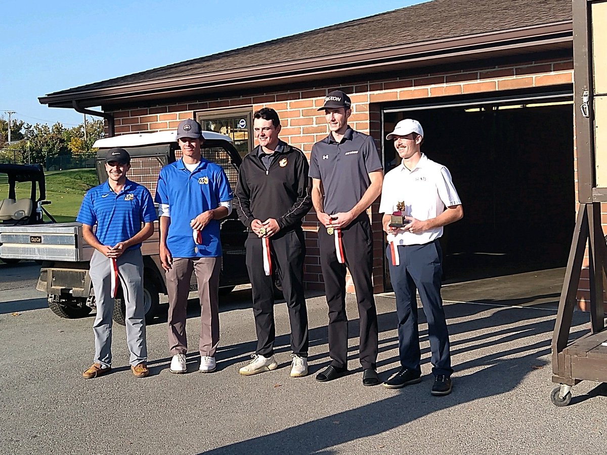 The little bro picked up his first collegiate win today <a href="/SylvaniaCC/">SylvaniaCountryClub</a> !! Way to bring home some hardware <a href="/fluffyduffy101/">Colin Duffy</a>
<a href="/shusaints/">SHU Athletics</a>