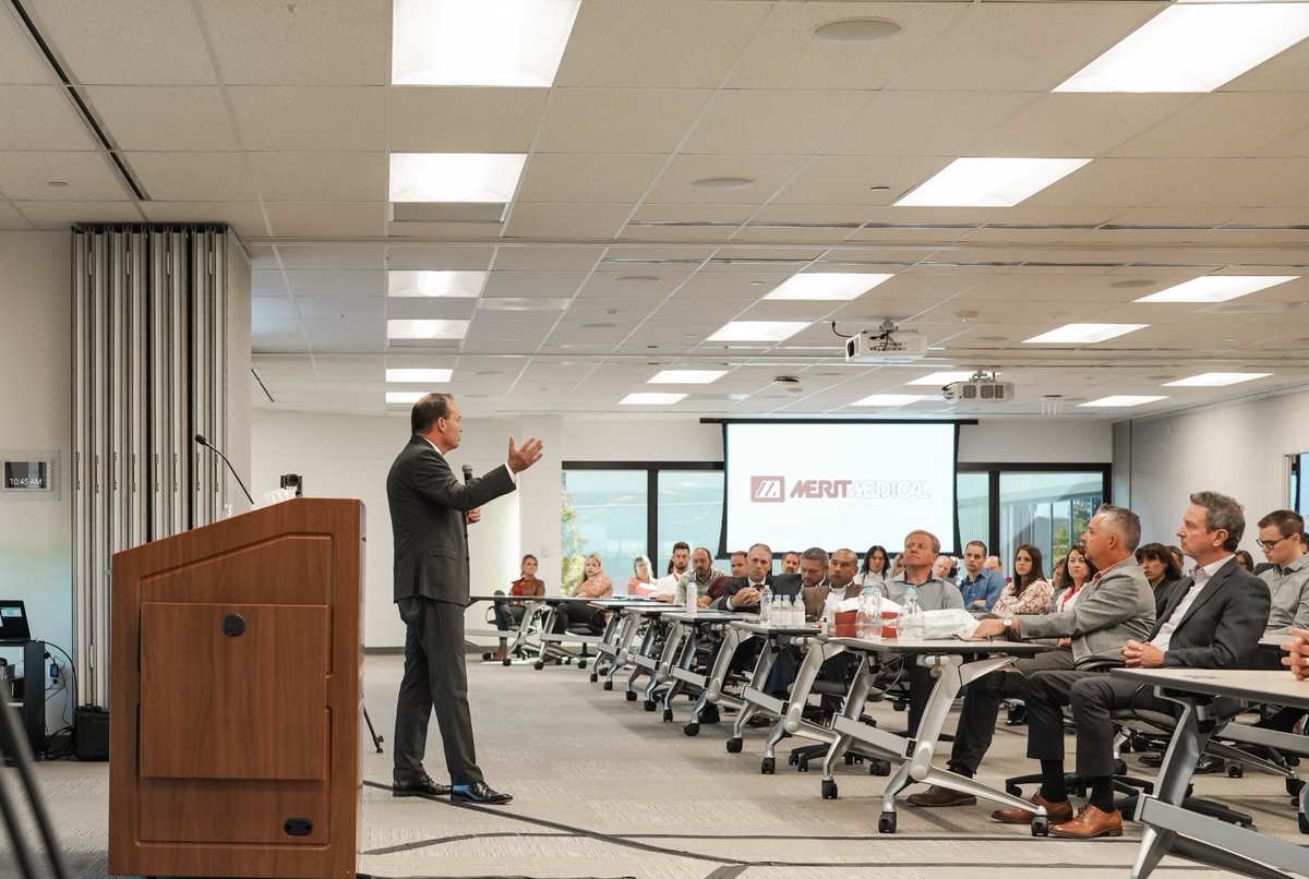 SenMikeLee's tweet photo. The government is doing things it was not intended to do. I was grateful to speak with the folks @MeritMedical about what I’m doing in Washington to keep the government from interfering with their innovative industry. https://t.co/e3S6AkfHv5