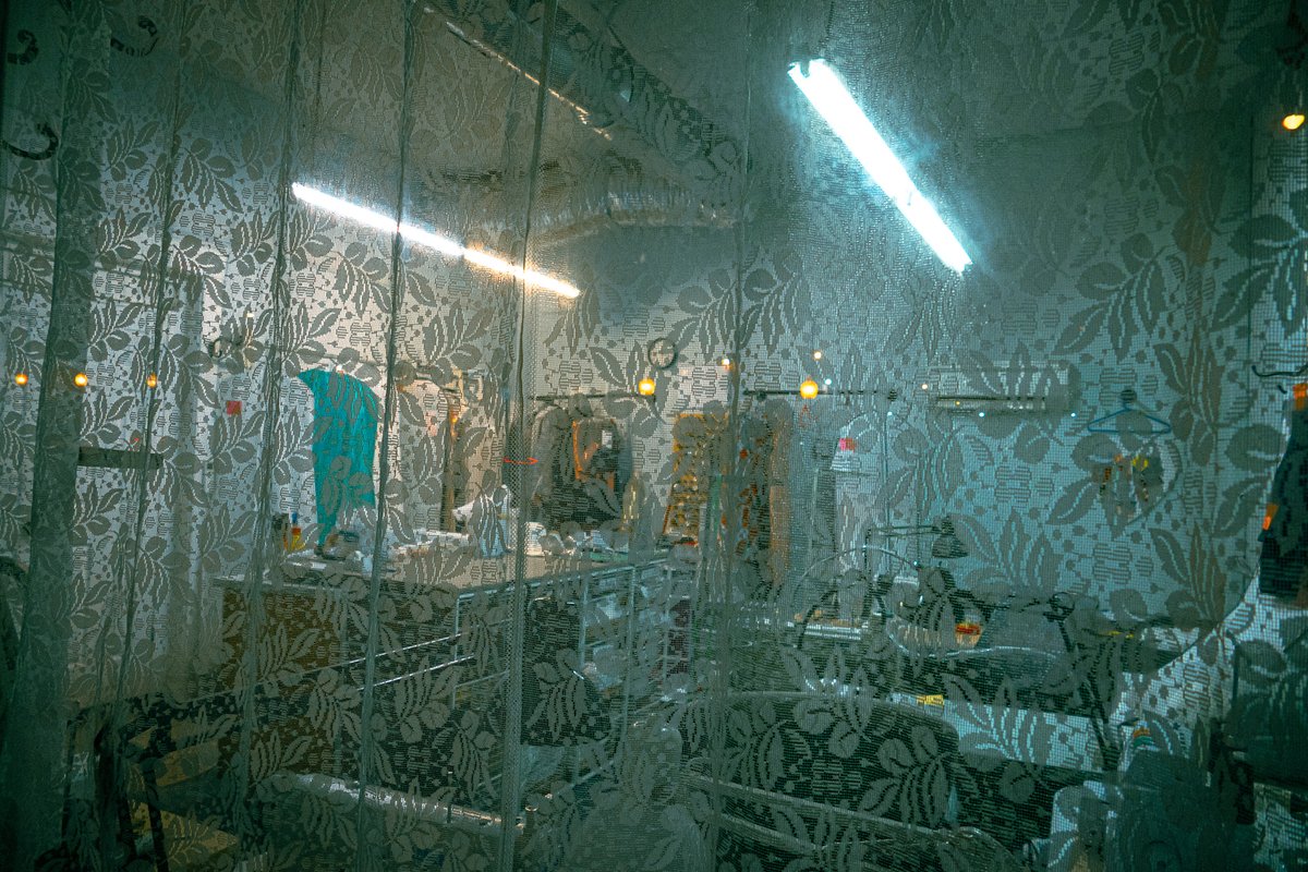 billwebbmemphis's tweet photo. #leica #leicavlux5 #mirrorlessphotography #billwebbjr #leicaphotography #leicaphoto #alterationshop #tailer #closed #night #ambient #ghostly https://t.co/8TvvkHU8J9