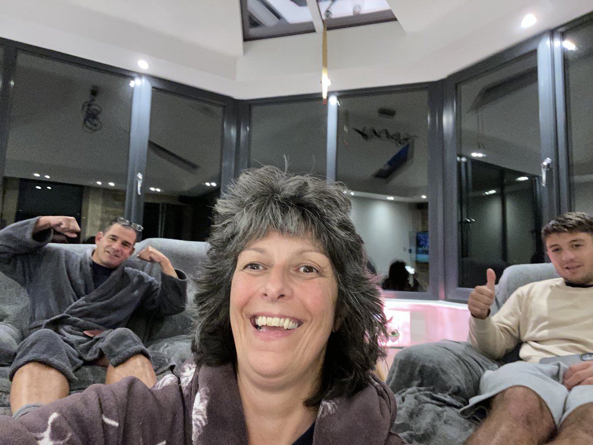 StottyLisa's tweet photo. All here at 01:00 to cheer on @sallym_stott21 &amp; @UKAFRugby in their 1st match in the @NZDefenceForce competition, go well ladies 🏉💪 https://t.co/dA1ht8LJN4