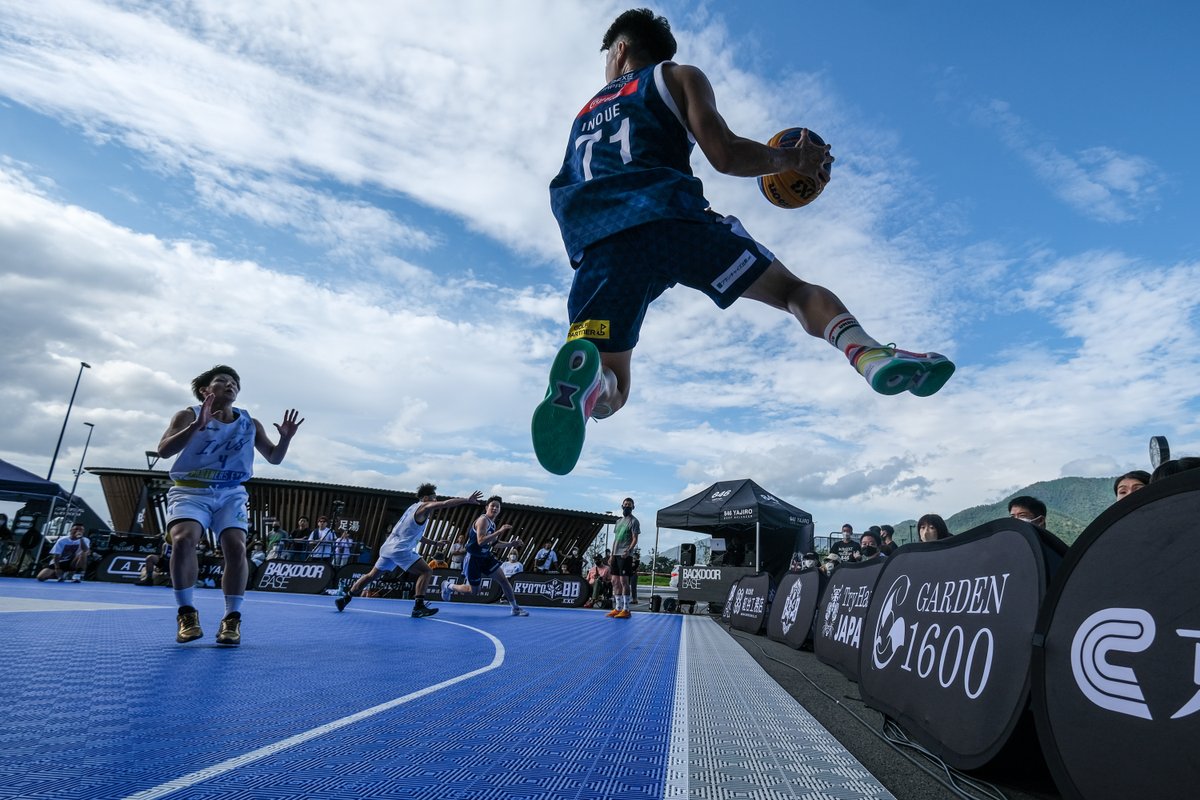 ZIGExN_UPDATERS's tweet image. そんな飛ぶ？
#updaters #zigexn #3x3 #アップデーターズ #じげん3x3 #じげん #京都 #バスケ #プロバスケ選手
@7mamba824 

Photo by @beni_kyotobb