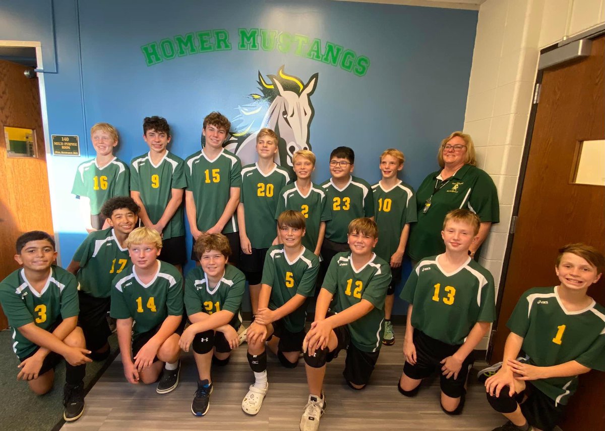 Zing17's tweet photo. @Homer33c The UNDEFEATED 6/7th Grade Boys Volleyball Team are Des Plaines Valley Conference Champions!! https://t.co/nejZxuj1gt