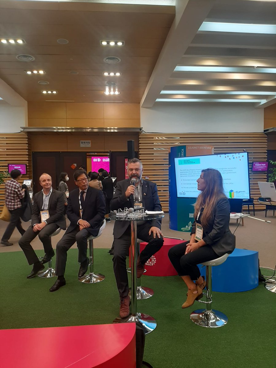 oidp_org's tweet photo. ✨Proud of the opportunity to have facilitated the UCLG awards session in #UCLGCongress
🗨️All awards are a small treasure of the municipalist movement, we must continue to collaborate !
📢On Friday we will announce the finalists for the IOPD award https://t.co/OJ07YRDLic