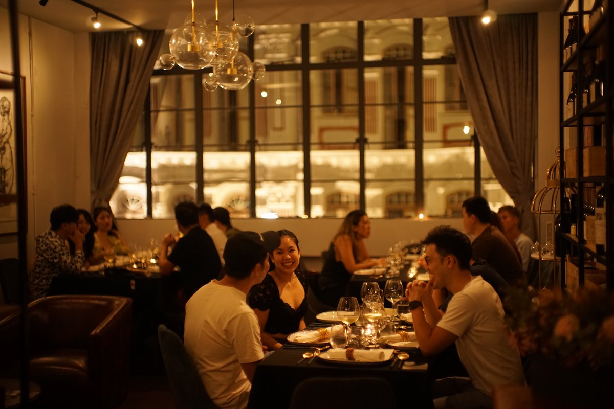 dilldoteth's tweet image. @geniefriends_io's #SecretDinner coming to 🇸🇬 by myself, @0xDonj and @pikarinkaa , featuring @kawpuccino @tinochchan @NFT_Unker @chanelcoco @societyofsnobs @hellogoldilocks @maverick23NFT 
@combo_wizard and more...