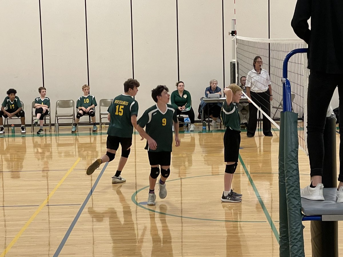 Zing17's tweet photo. So proud of my UNDEFEATED 6/7th Grade Boys Volleyball Team who are now The Des Plaines Valley Conference Champions!! #Homer33C, #HMS33C https://t.co/sIZ07bQb0Z