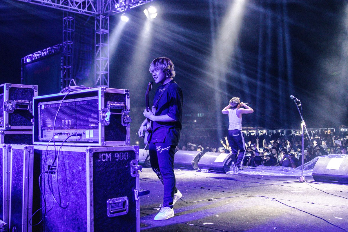 toscaclover's tweet photo. @510reconnection at The Krawd // Stadion Kridosono, 8 Oct 2022 https://t.co/mJZ8IyAMRG