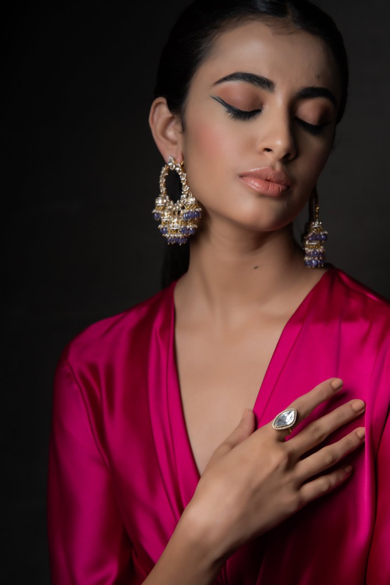 7thJewellery's tweet photo. let us all hope that this world will become a more safer and happier place for a girl child to live in.
#InternationalDayOfGirlChild #7thavenuejewellery #finejewelry https://t.co/Yf6q8Brtc4