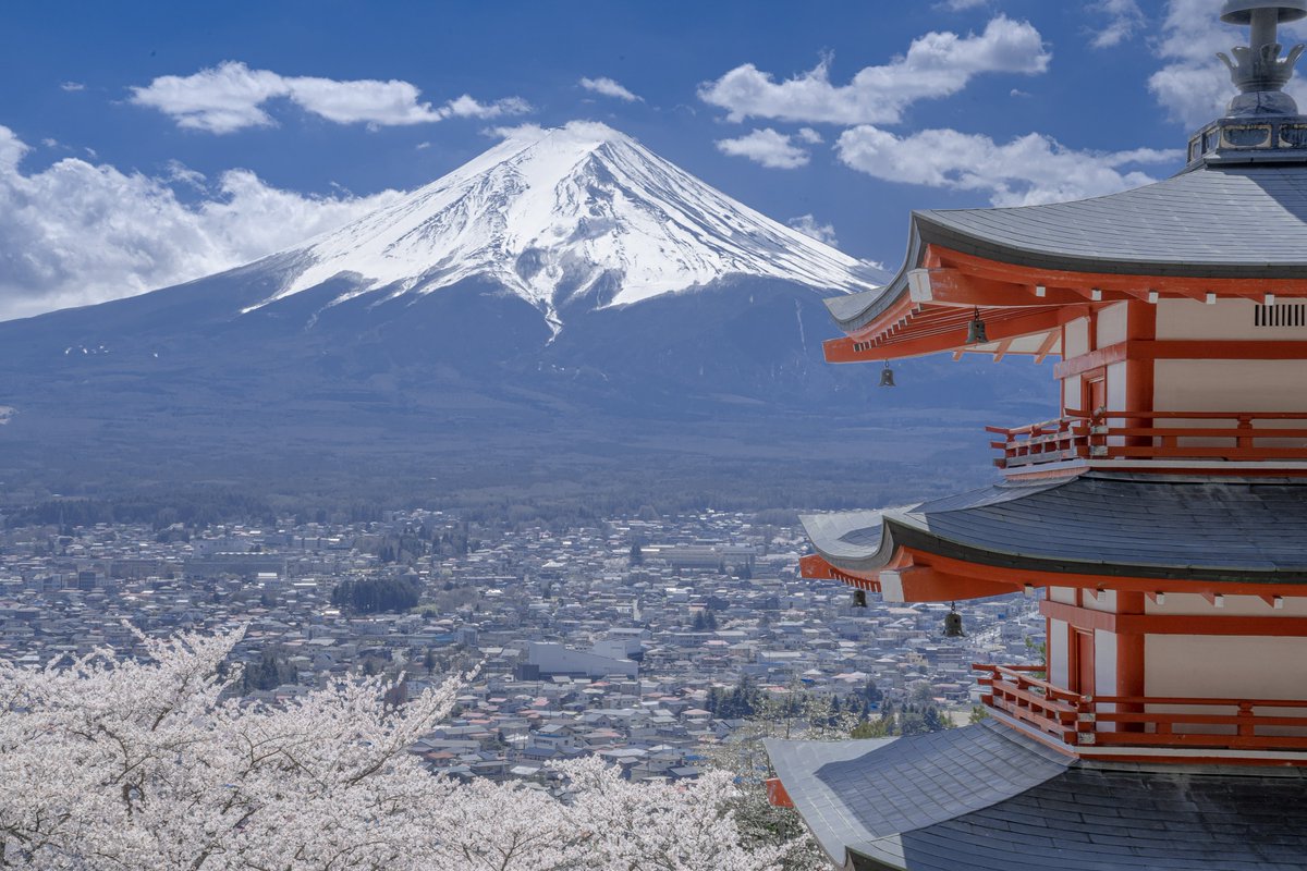 tokyovisite's tweet photo. Aujourd’hui le Japon est enfin réouvert à tous🎊
Je suis français, guide et photographe au Japon.
Comme beaucoup ce fût dur et j’ai failli mettre la clé sous la porte, mais j’ai tenu bon grâce à ma femme❤️et à ma passion de partager ce pays❤️‍🔥
N’hésitez pas à me contacter🤗 https://t.co/gg25bOAjRy