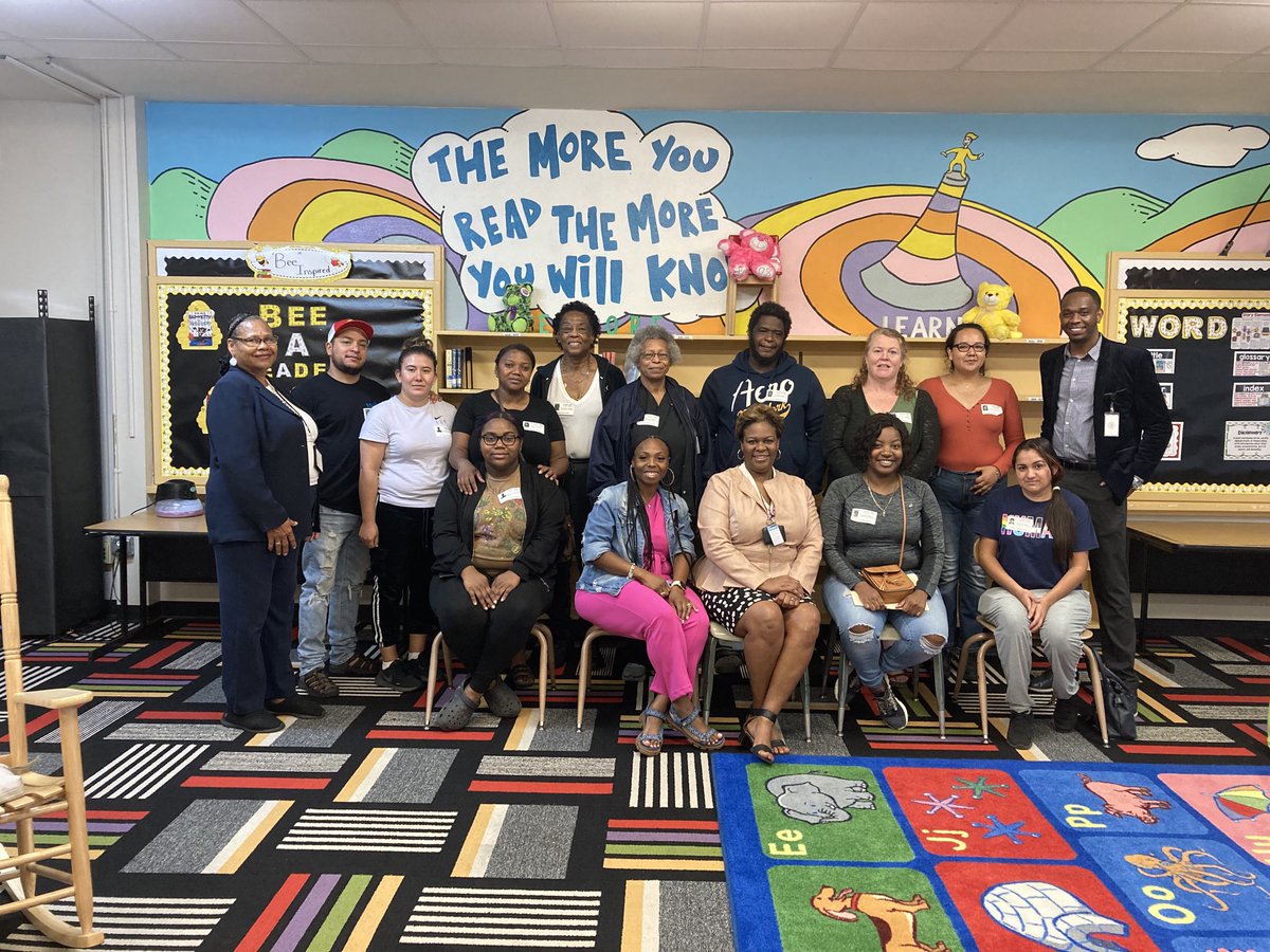 #ISAACSES_HISD           #HISD_WRAPAROUND A 💜Shout out to 
ISAAC’ S Principal Jean,       #F.A.C.E.  Dept.              Mr. Patrick Williams;      Coffee with our💞 Principal                  Parents Engaged, informative time,                 Platinum Status🚀🌈