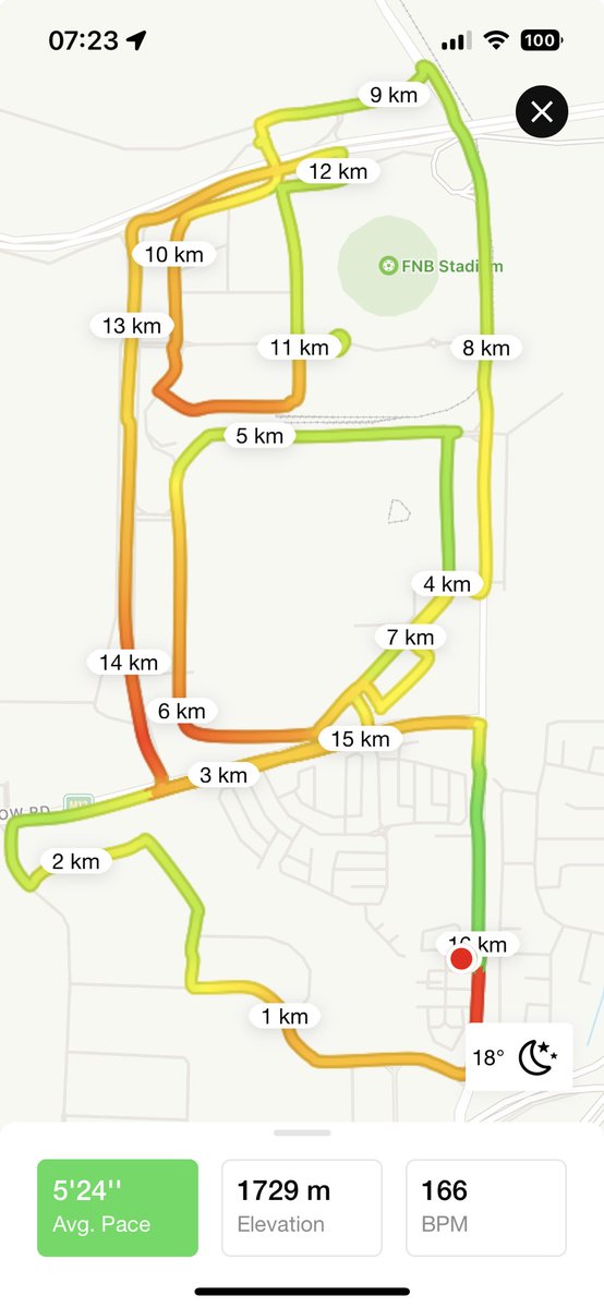 stephmalatjie's tweet photo. Boooom!!! 💥 Warming up, as I have come to realize, is a huge part of life 🕺🏿🏃🏿#RunningWithTumiSole https://t.co/wNMOS1bD93