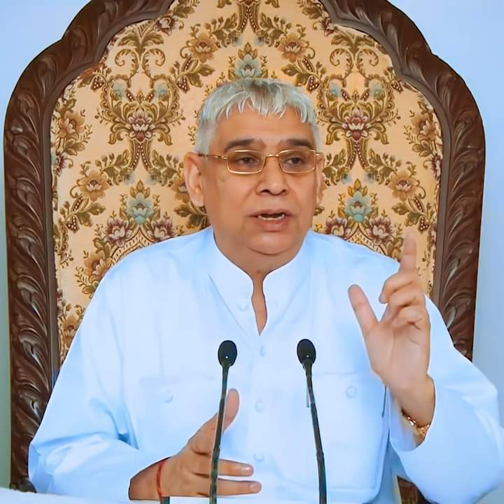 #GodMorningTuesday ✨
Just as earth 🌎 is tolerant , similar should be the nature of devotees and saints.
— Saint Rampal Ji Maharaj ❣️