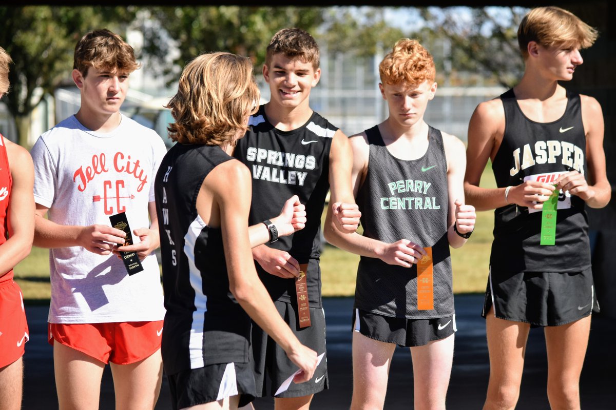 “They crossed the finish line and some of them were throwing up, some of them could barely walk, we gave everything we had and that’s all you can ever ask of them...I just don’t think I have the words to express how proud of these kids I am..."
📝: athletics.svalley.k12.in.us/Article/3497