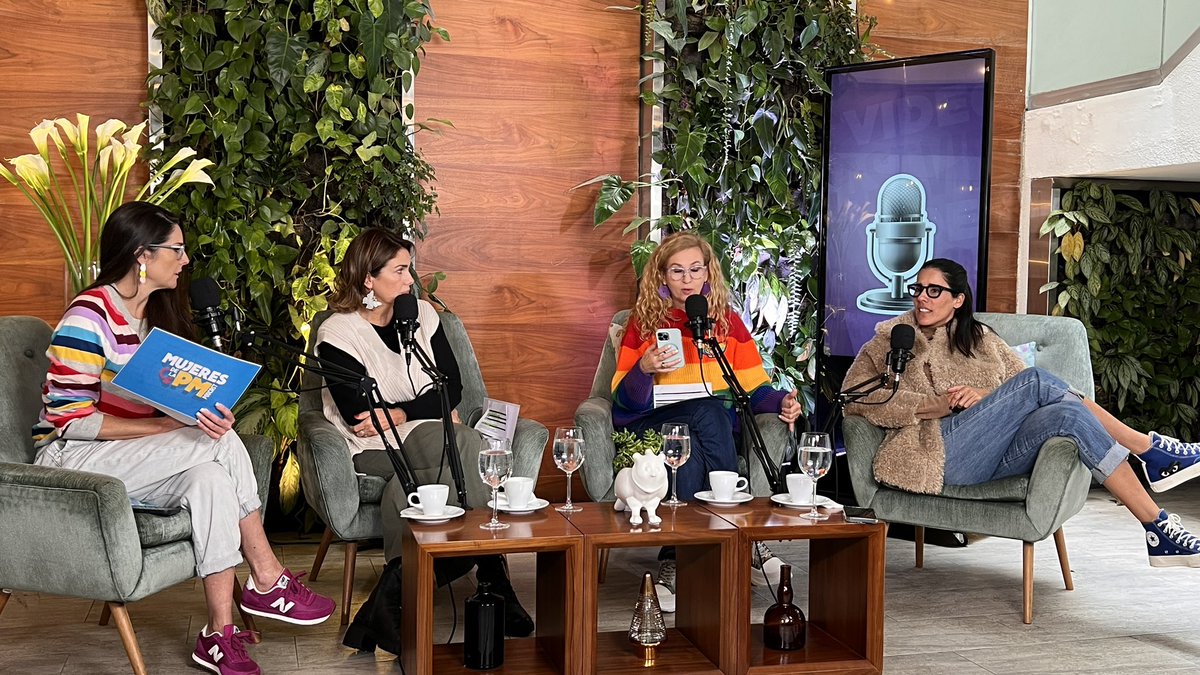 Comenzamos el Podcast de #MujeresDeLaPM ya puedes mirarlo aquí youtu.be/G68qUnBplic