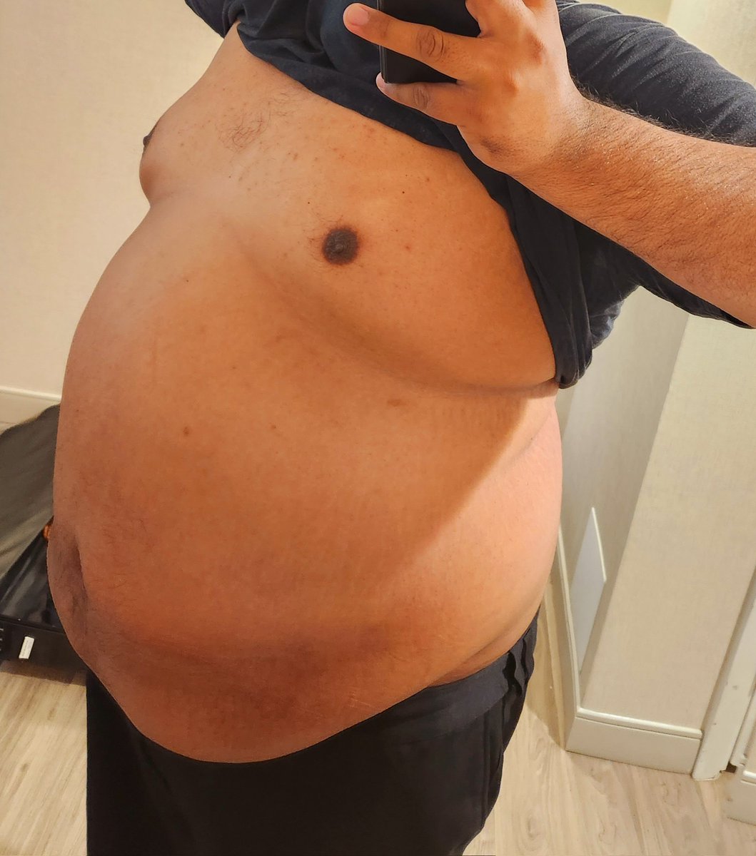 Dnchubstr's tweet photo. Time to set the belly free #bigbelly #chub4chub #chubbybear #gaychub https://t.co/pqRTBQLhbI