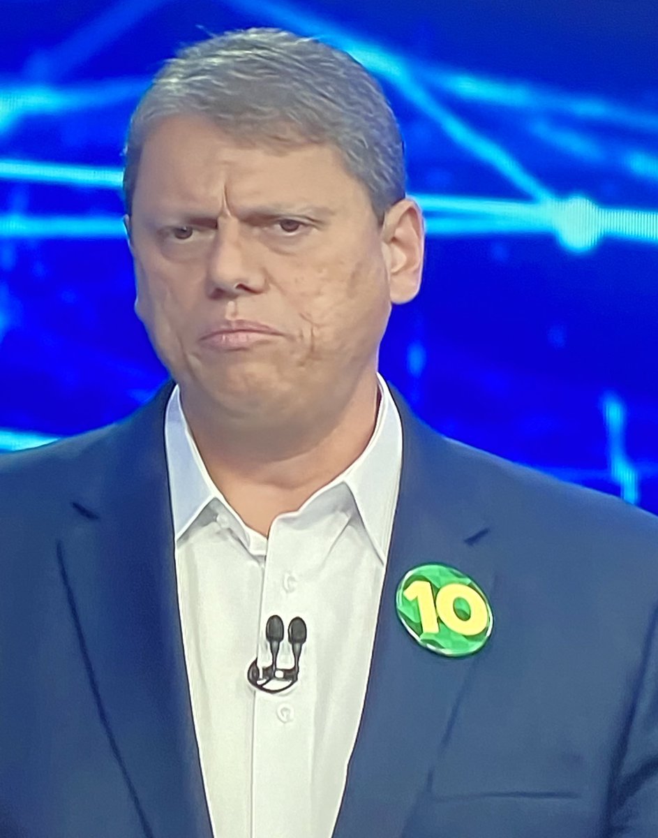 yuricamello's tweet photo. A cara de vilão ele tem… #DebateNaBand https://t.co/PSW2320Hf0