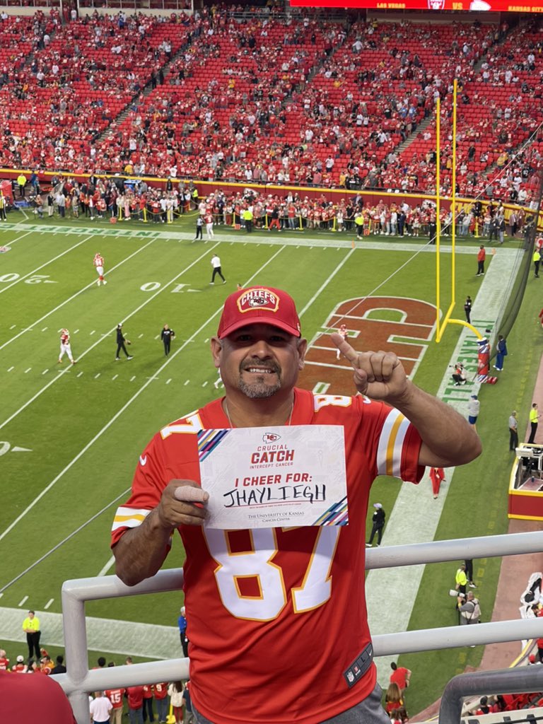 LewisRosales's tweet photo. #chiefscancer https://t.co/ZqtdH6EteE