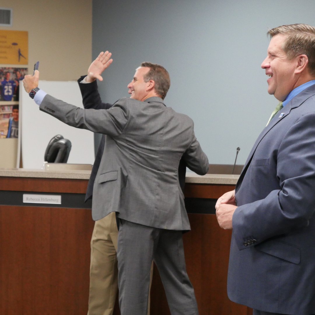 friendswoodisd's tweet photo. FISD's Board celebrated and honored Trustee Robert McCabe for 14 years of service, FHS National Commended Scholars, Human Resources and our Making a Difference Award winners. See all the pictures here! https://t.co/dWKtVLuApc https://t.co/egvn0vL2cO