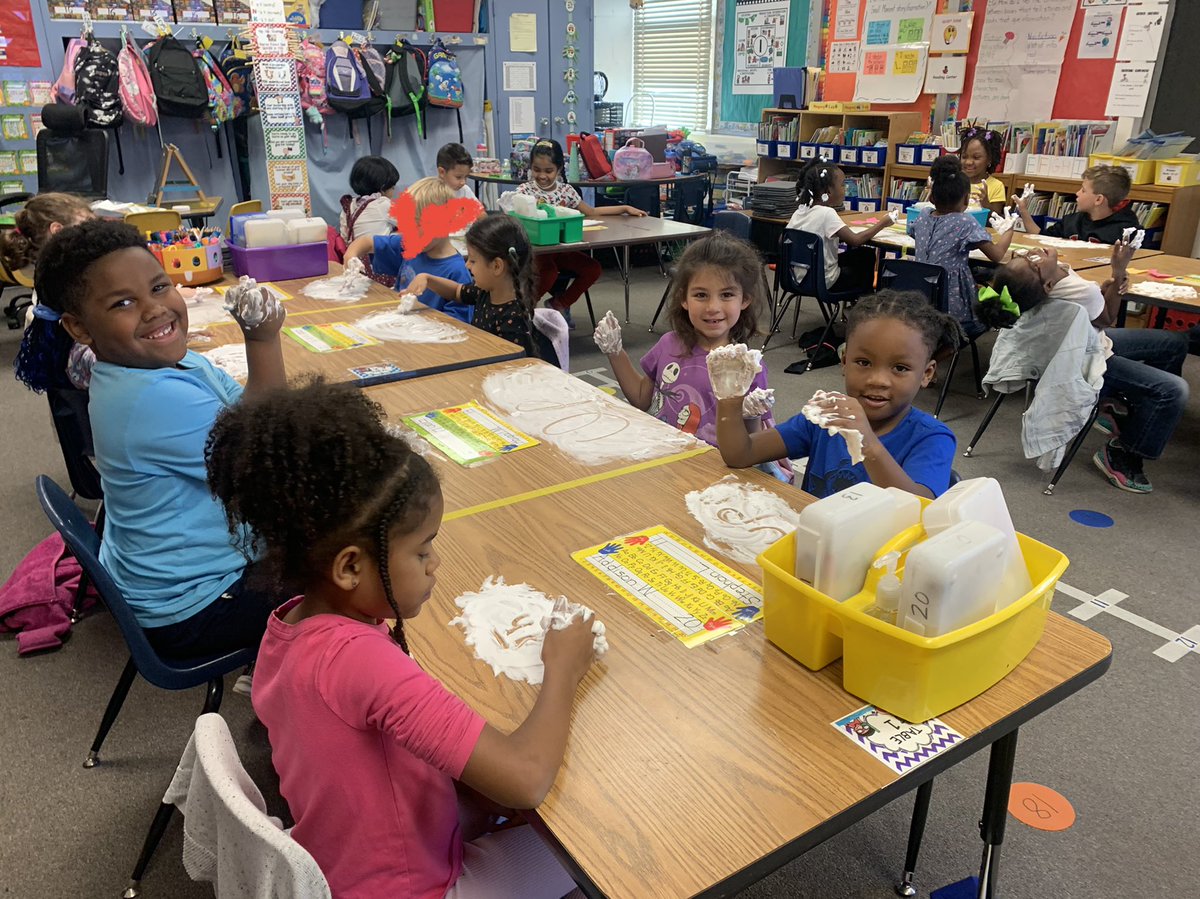 vwiz3's tweet photo. I can’t think of a better way to learn how to spell words than to use shaving cream to spell them! @bellsferryelem https://t.co/nuzUQm9awi