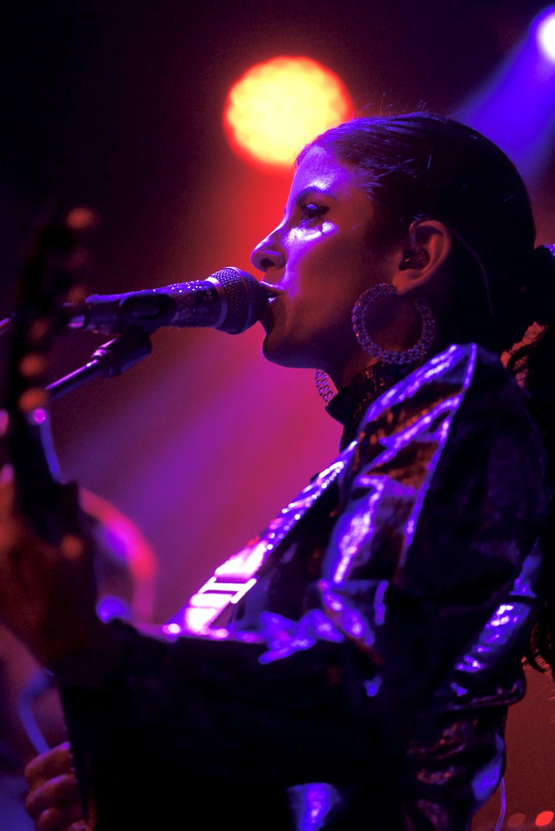 fantailmedia's tweet photo. .@adaleamusic just now @FineLineMPLS; #instantpost for @FirstAvenue. #supportlivemusic #FineLineMpls #Minneapolis #yesIhaveimsgesofthebandtoo https://t.co/gGZwruq1wj