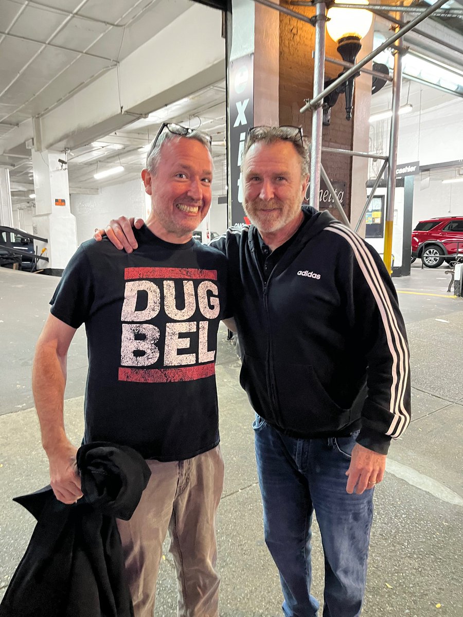 VernonDraws's tweet photo. Me totally not looking like a lunatic with @iamcolinquinn after he killed it at the @ComedyCellarUSA. Perfect end to my #NYCC22  weekend with the Mrs. ❤️
 #dougbell @DougBellOnCameo https://t.co/hHo4gJRlOF