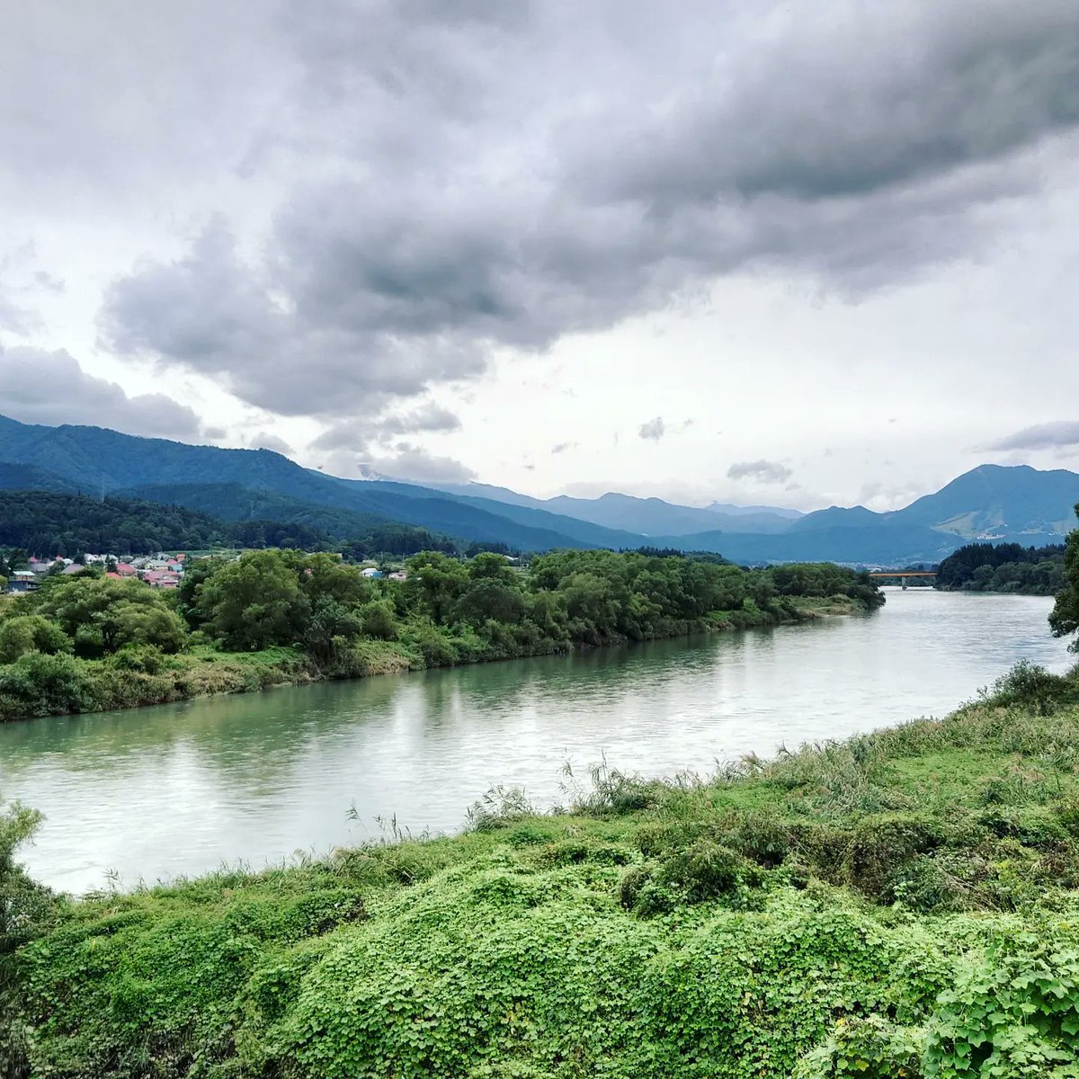 loove_nagano's tweet photo. #柏尾橋 #治水公園 #千曲川 #トラス橋 #飯山市 #飯山 #長野県 #長野 #kashiobridge #trussbridge #chikumariver #chikumagawa #iiyamacity #iiyama #nagano https://t.co/IROSozjbjw