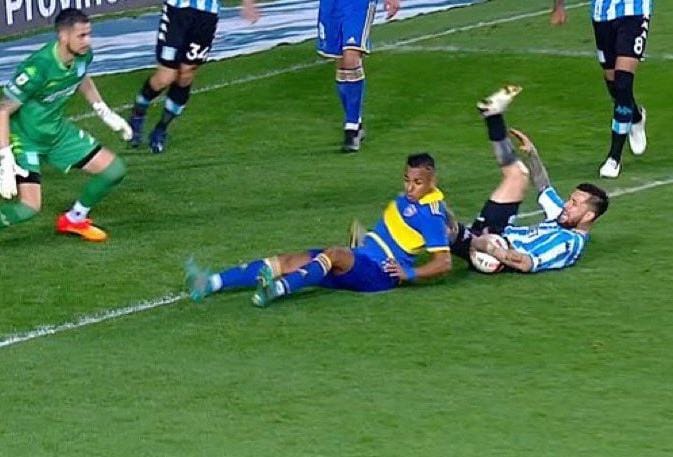 DaniJRRCABJ's tweet photo. No se olviden porqué @RacingClub aún pelea el campeonato https://t.co/1e80kf2VXv