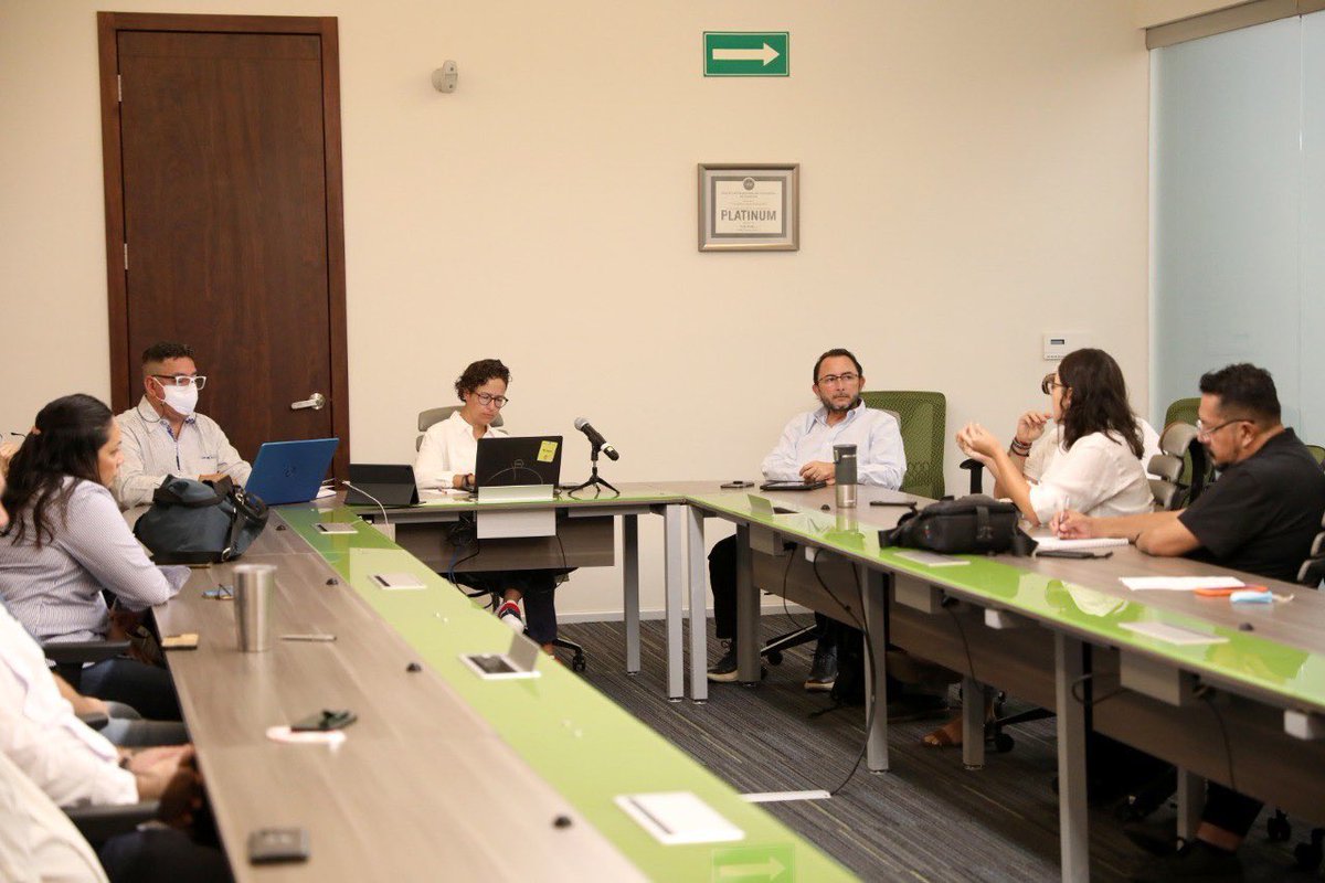 Mich_fridman's tweet photo. Me reuní con chefs, cámaras y restauranteros, para seguir construyendo en conjunto la que será la primera edición del Festival Sabores de Yucatán, como parte de las actividades del Año de la Gastronomía Yucateca. https://t.co/O2EXHNNFp3