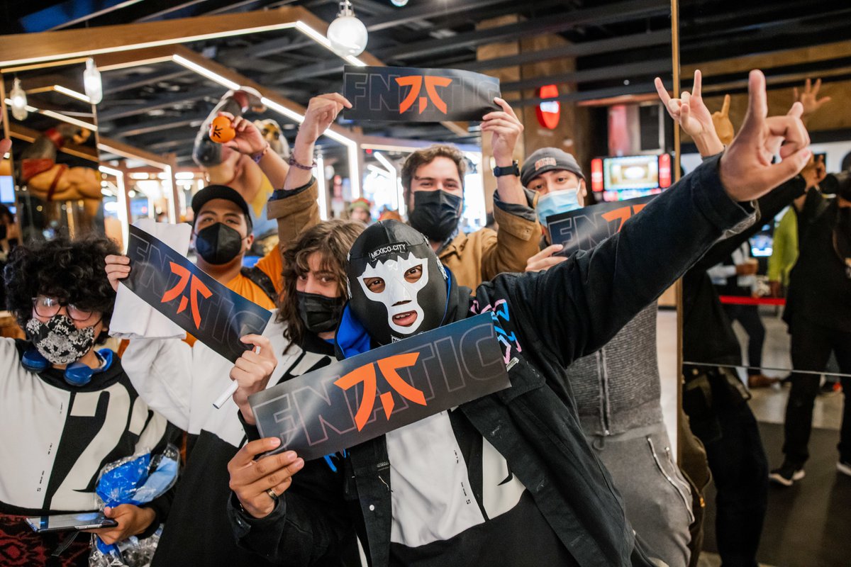 LEC on Twitter "LEC FANS = BEST FANS"