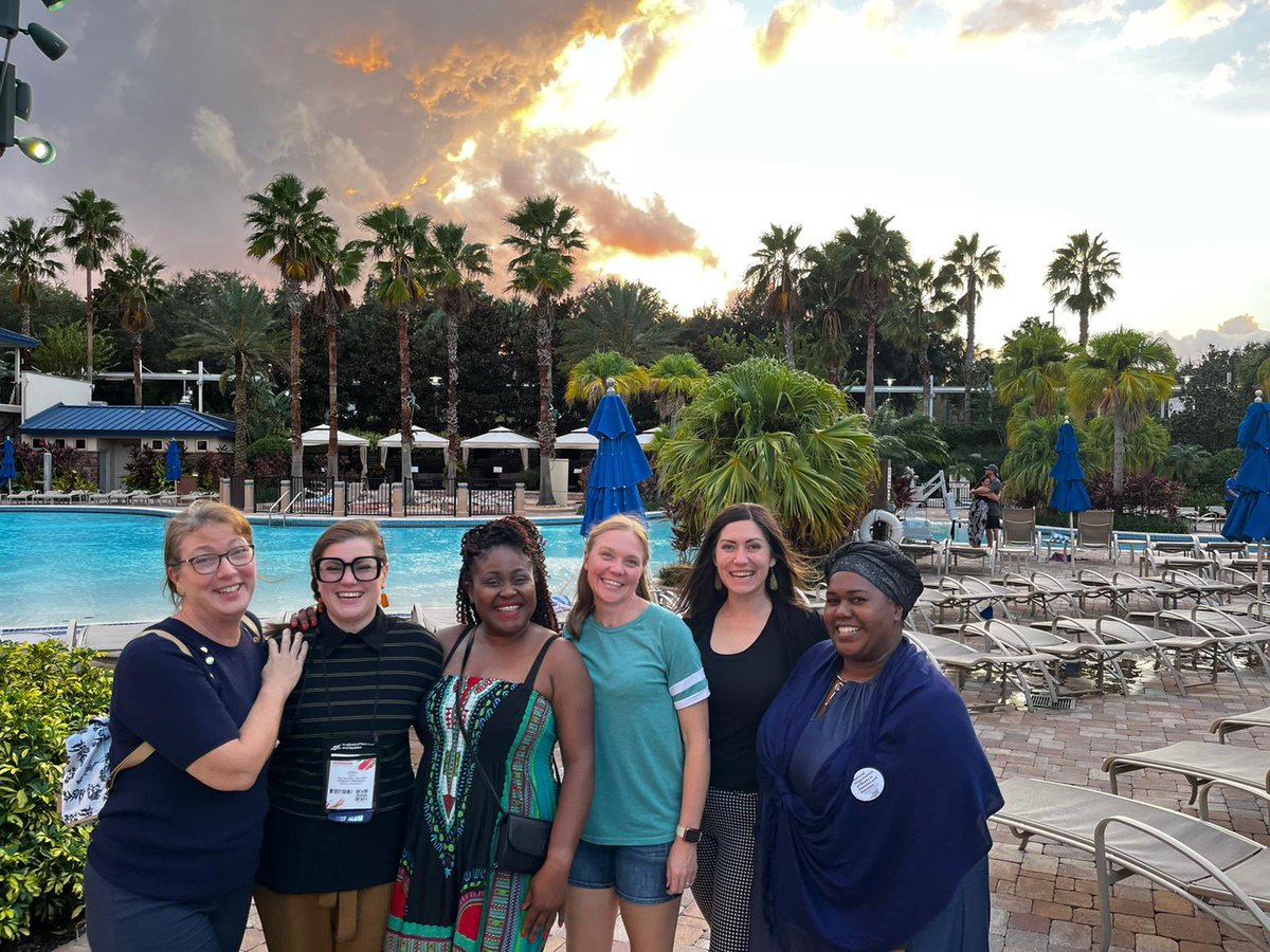 CicelyThomas6's tweet photo. 3 DCN with 3 DCN to be. Well 2 DCN to be and technically one chiropractor doctor turning DCN to be. #cohort3 #UNF #DCN #FNCE2022 #nutrition #health https://t.co/Ke8RNlgdSL