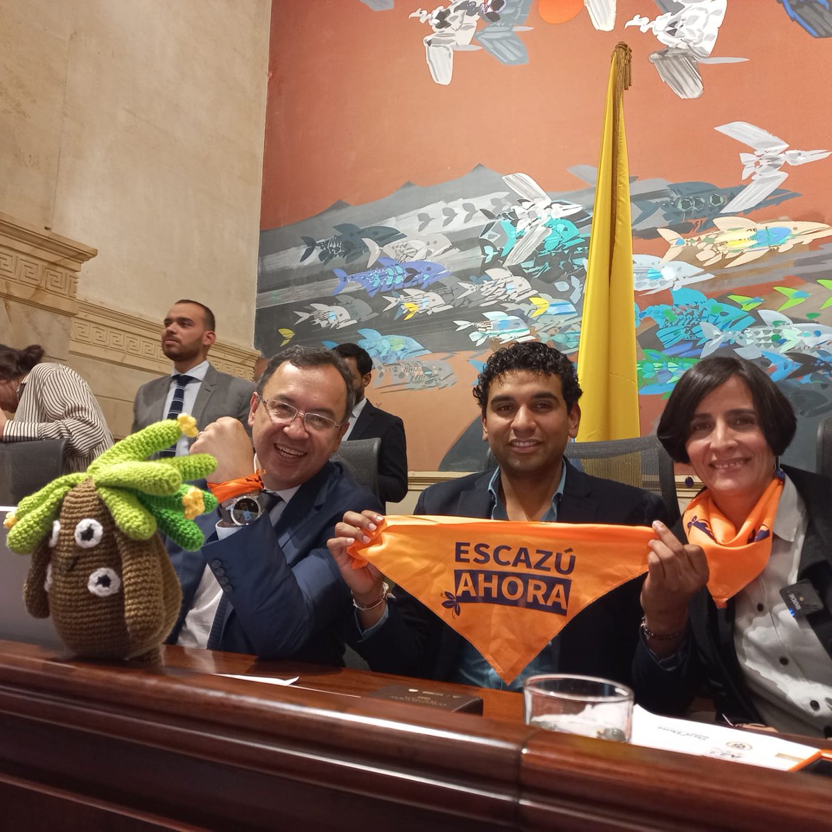 #EscazuAhora #EscazúAhoraColombia 

Lo logramos. Gracias a toda la bancada de gobierno. A la presencia de los ministros <a href="/susanamuhamad/">Susana Muhamad</a> y <a href="/alfonsoprada/">Alfonso Prada</a> 

A los ponentes. Y a la fuerza de todas las organizaciones ambientales. 

Es el momento del cambio.