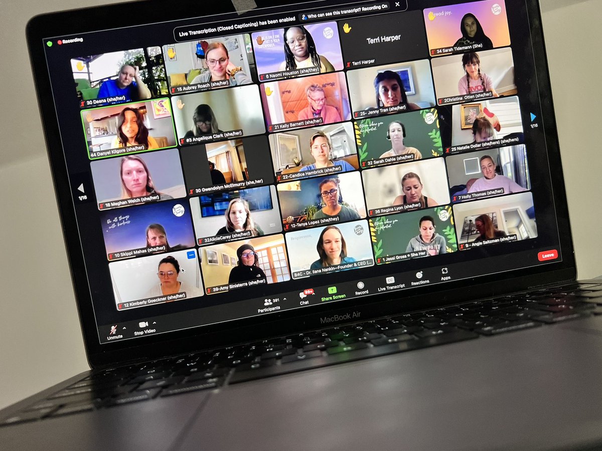 Christina tweet media