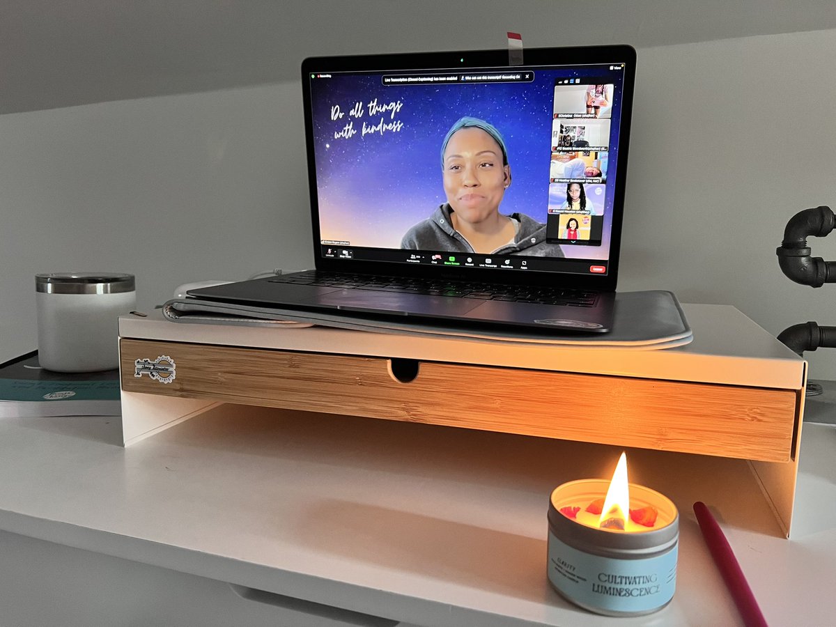 Christina tweet media