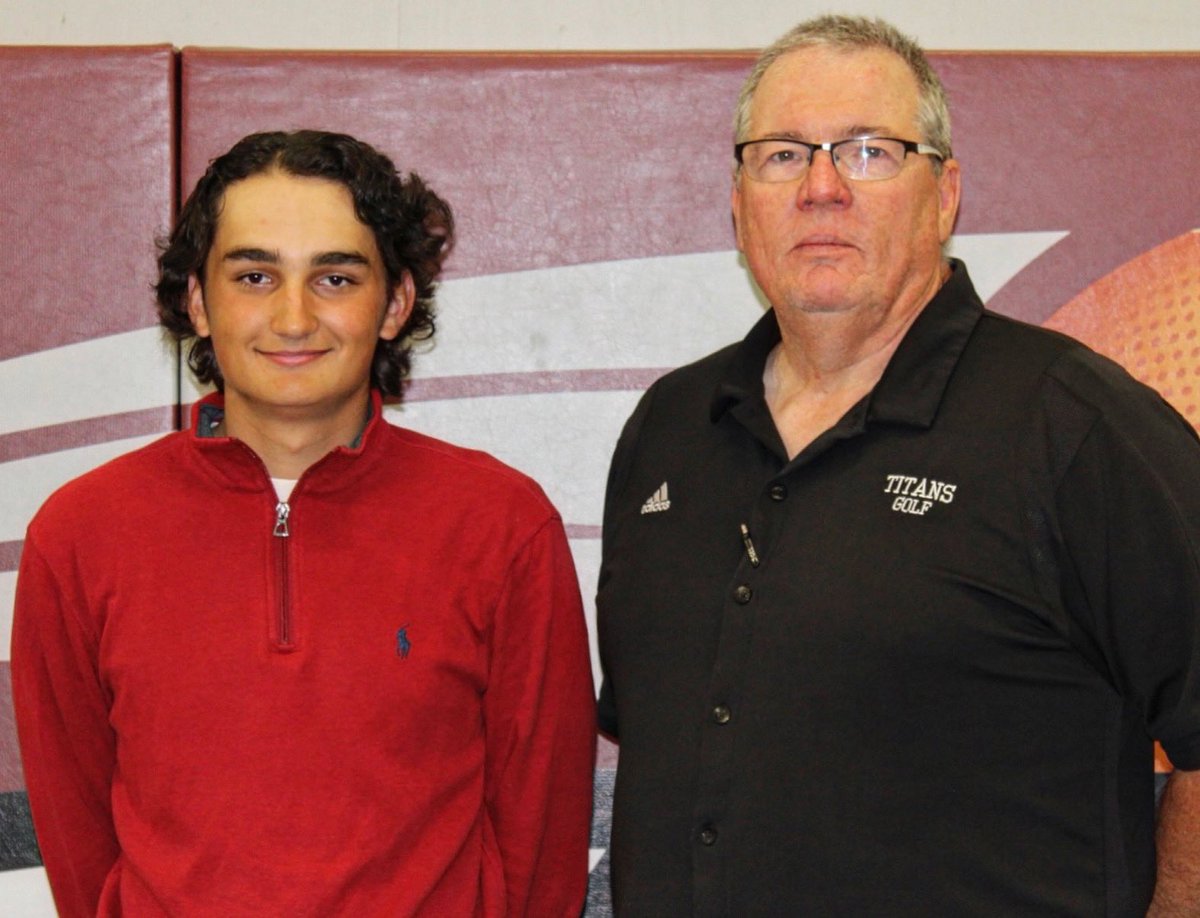 KLea021379's tweet photo. 2022 Glenwood Boys Golf Awards Banquet and Senior Night! Congrats and good luck to our favorite Senior golfer, Jake Herrin, on an incredible 4 years! ❤️⛳️ @cameron84185909 @sayarath21 @brockbrede10 @DDownen4 @GTBoysGolf1 https://t.co/flYyh0hzkl