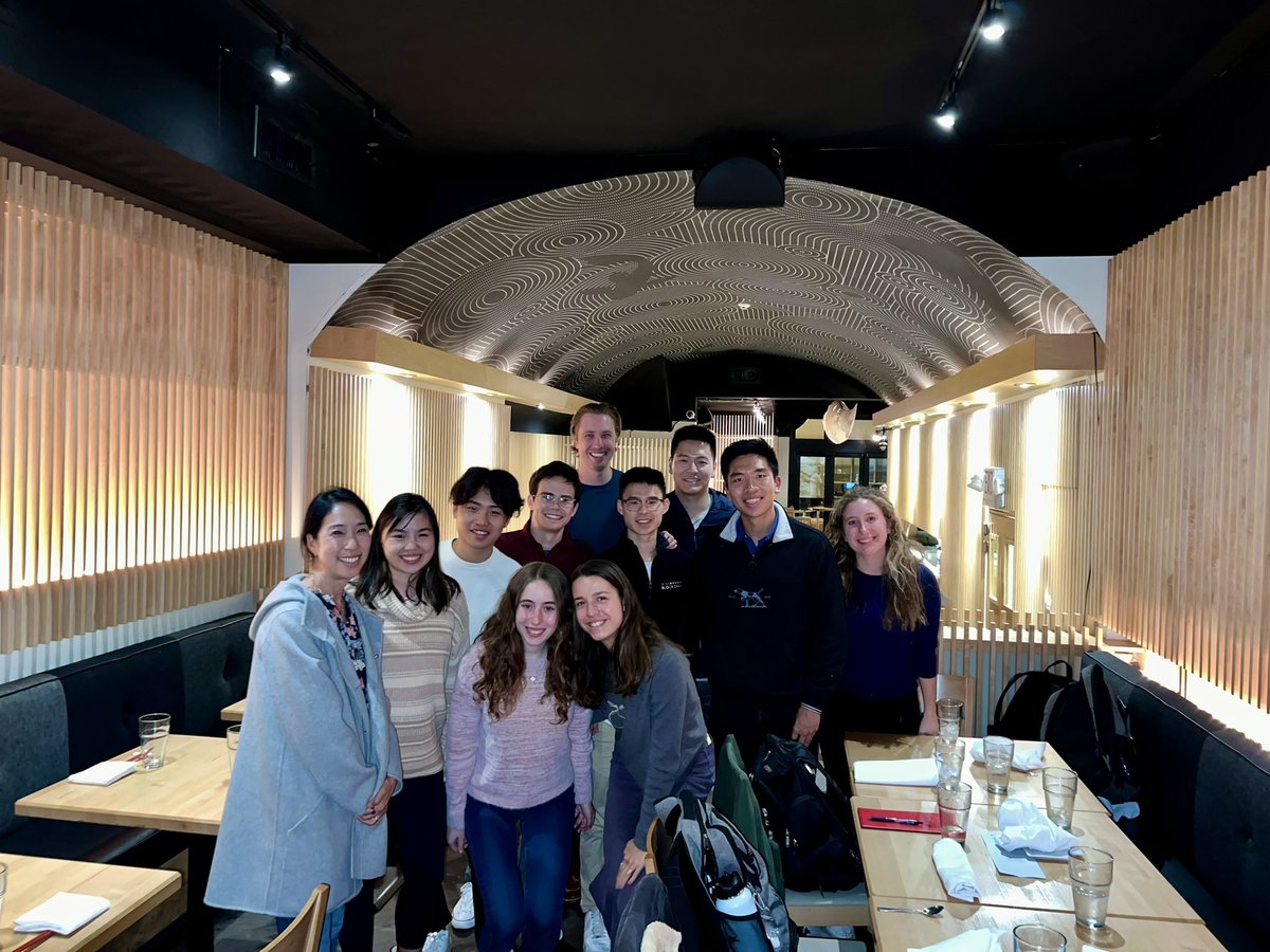 Thank you <a href="/annimaniac/">Ann Miura-Ko 🦖</a> and <a href="/Dr_DAO_/">Tyler Whittle</a> for joining us tonight for an inspiring dinner! ✨🍣