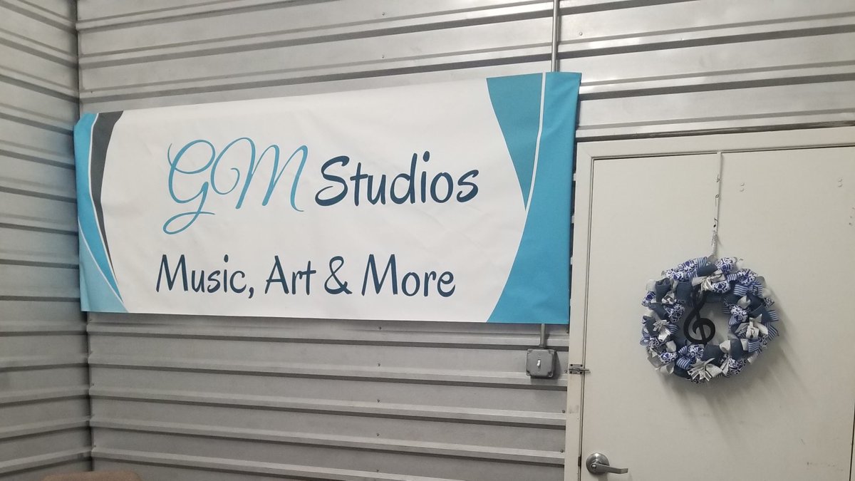 JRickyToro's tweet photo. If you know of anyone looking for music lessons or more, check out GM Studios (class or private lessons available).
#sanantonio #musicislife #musiclessons #guitar #voice #piano #lessons #musician #artsandcrafts #supportlocalsmallbusiness https://t.co/vtJE6926yG