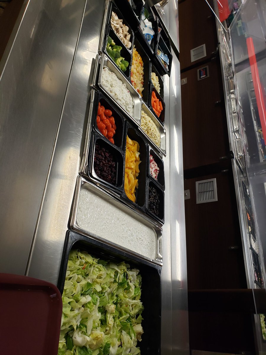 MsMimura's tweet photo. Corn dogs and tots for lunch, beef teriyaki for dinner, salad bar 🥗 , vegetarian and vegan options too! #faoss https://t.co/NBNeHKHAuo