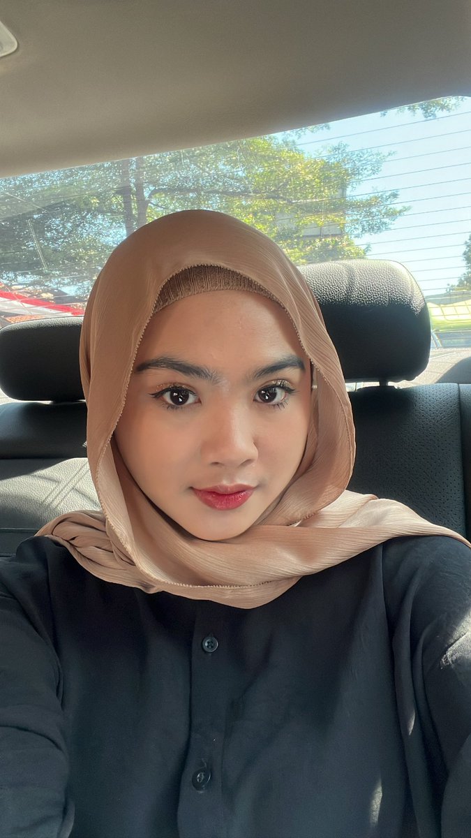 afinasyif's tweet photo. ga nyangka aku masih hidup sekarang setelah mencoba suicide attempt 5x dan berarti aku bisa menghadapi obstacles yang ada di kehidupan ini?! sempat juga ketika sakit sjs kepikiran untuk suicide karna ngerasa ko dunia ga adil eh tapi aku bisa ngelewatin itu semua! HUA KEREN AKU! https://t.co/LlA4N9INbS