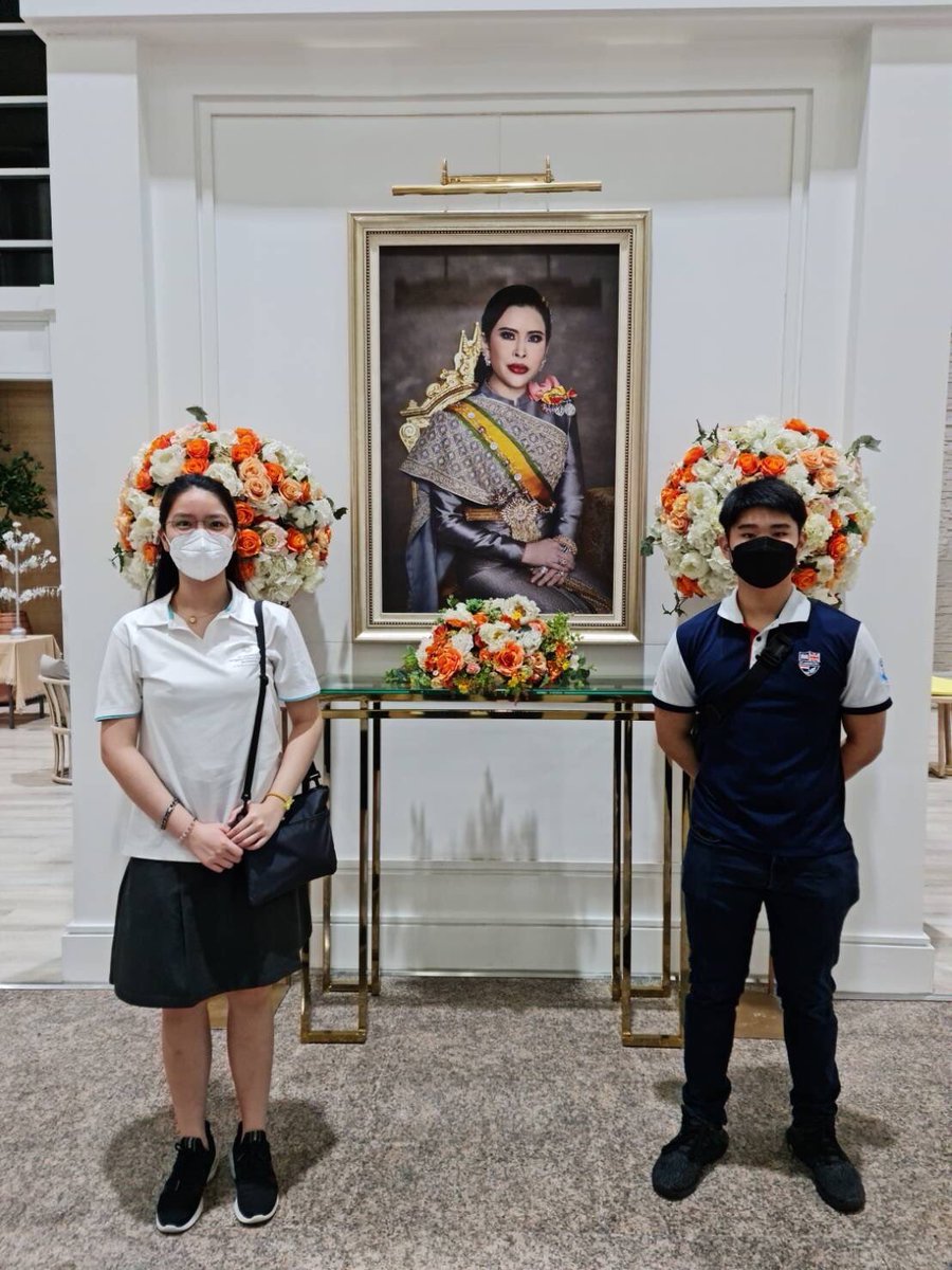 MiMiSoGuYa's tweet photo. Shadowing doctor at Chulabhorn Hospital today and and tomorrow 😊

#GoMedSchoolAdventure https://t.co/SQMuNO9Gze