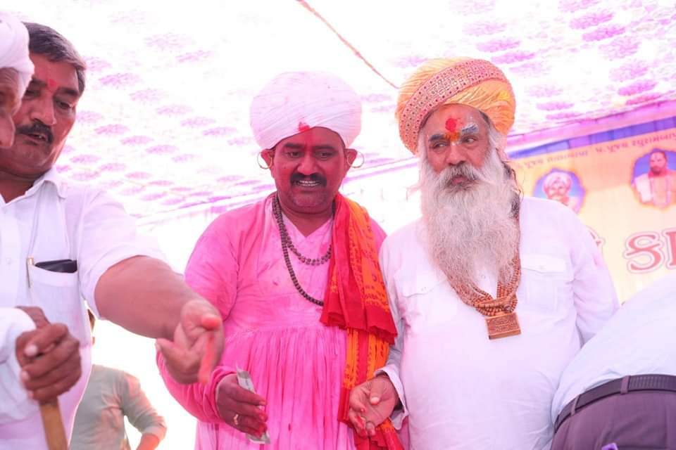 જય વડવાળા જય ગોગા મહારાજ 
તારીખ 10/10/2022  ને સોમવાર શ્રી ગોગા મહારાજ ની અડાલજ થી કાહવા ભવ્ય શોભાયાત્રા નુ ભવ્ય આયોજન થયું હતું 
<a href="/vadwaladudhrej/">Vadwaladham Dudhrej</a> 
#Kashi_Kahva_Dham