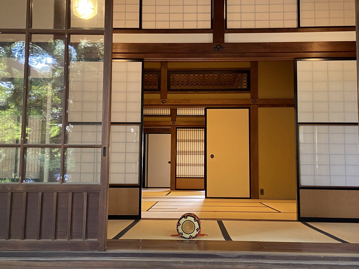 本日12時半〜パレスにて、
大倉源次郎先生による能楽と小鼓のお話、開催します！

全国のご活躍の先生のお話を間近で聴けるとても貴重な機会です！
ぜひぜひお昼休みはパレスへお越しください！
⭐︎聖心生、学内関係者限定の講座です⭐︎