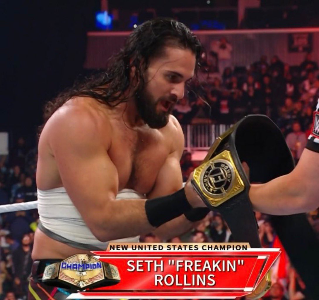 reignszayn1's tweet photo. Shield stans how are we feeling!!! #WWERaw https://t.co/IxoFndBGdR