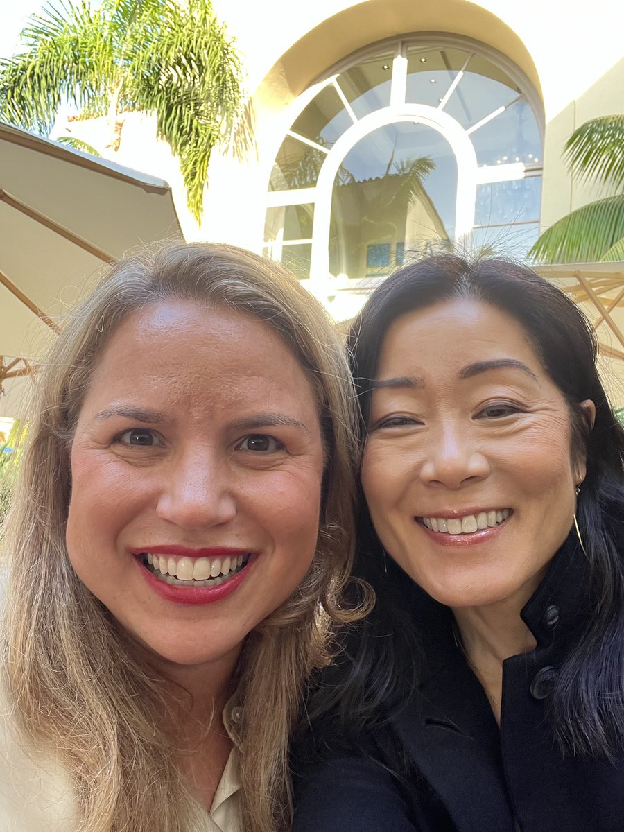 ckosmowski's tweet photo. Kicking off #mpw with one of the best connectors ⁦@mallun⁩ https://t.co/asgFA7bDI6
